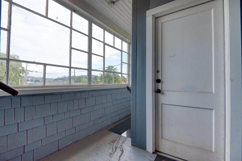 #Stayinmydistrict Heritage House Apt Coos Bay Εξωτερικό φωτογραφία